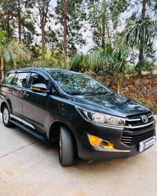 Toyota Innova Crysta 2.4 Diesel - Image 3