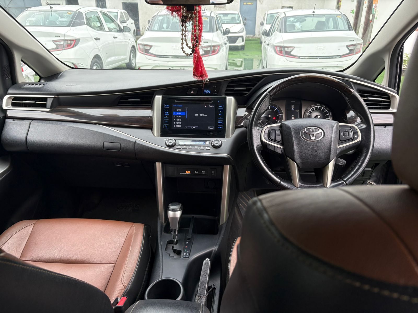 Toyota Innova Crysta 2018 2.8z - Image 4