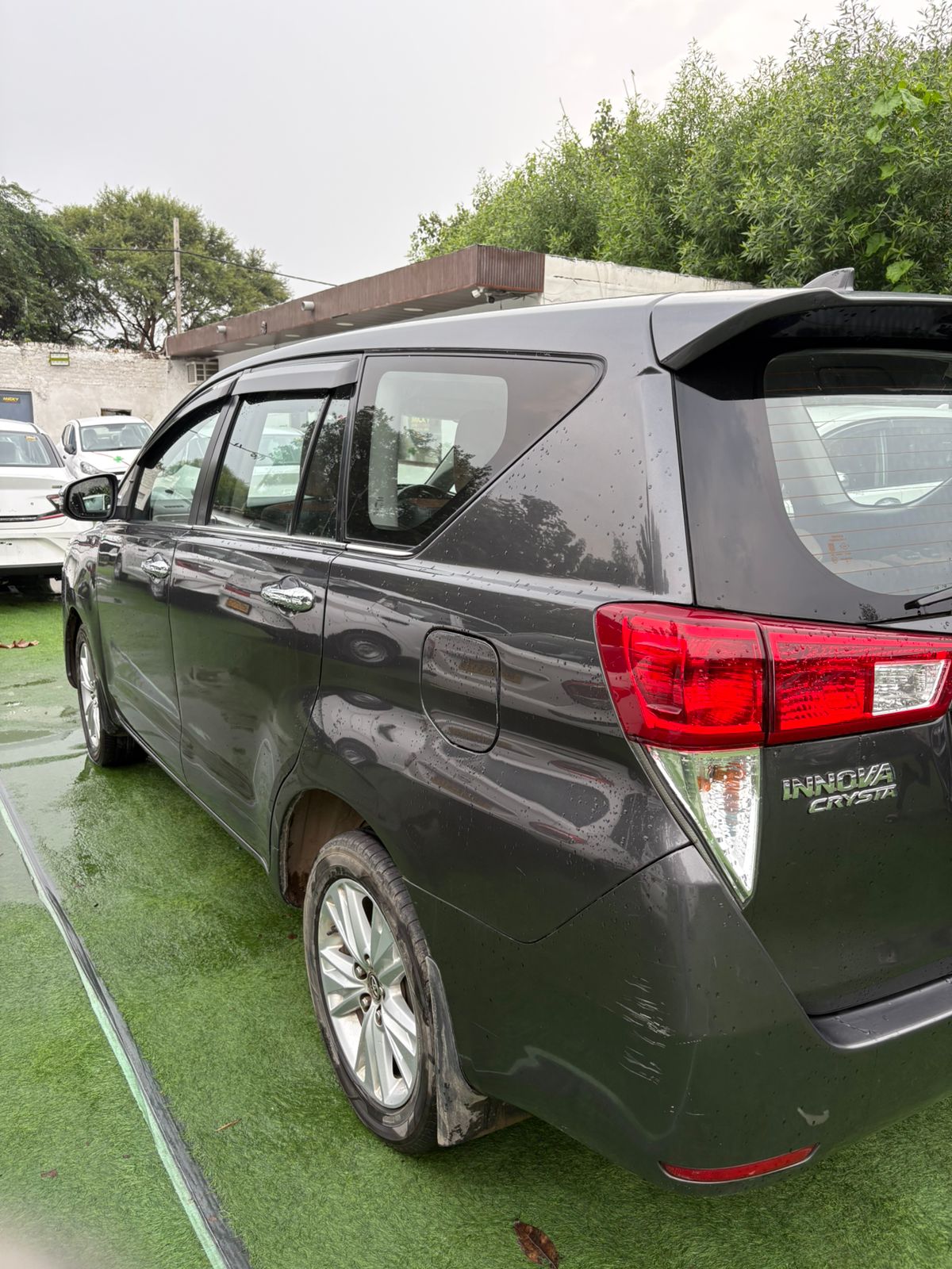 Toyota Innova Crysta 2018 2.8z - Image 6